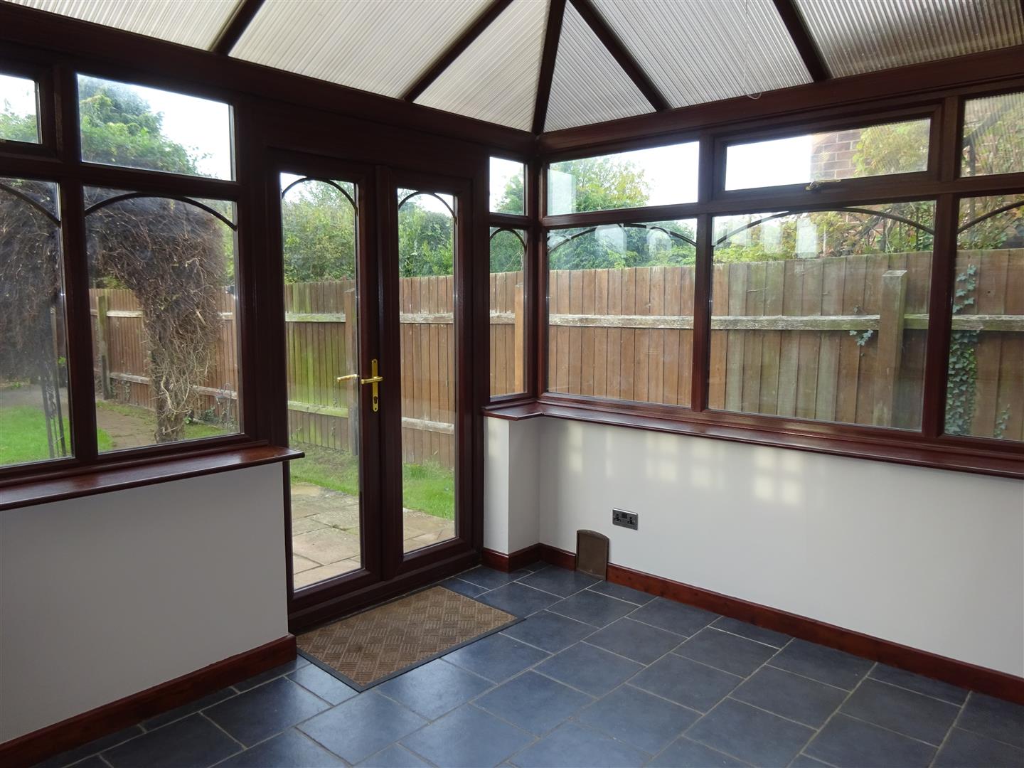 Tunstall property photo